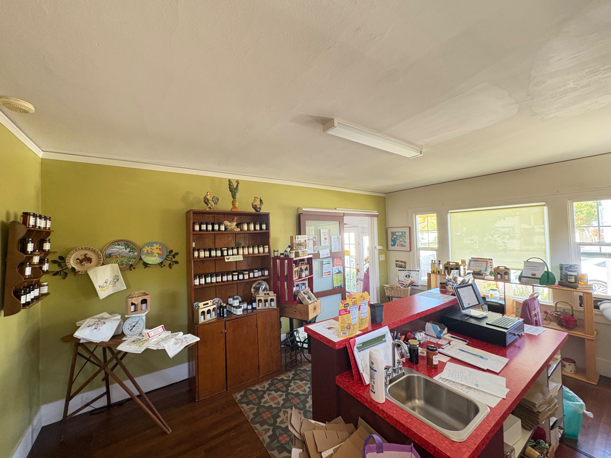 LALA'S JAM BAR and URBAN FARMSTAND